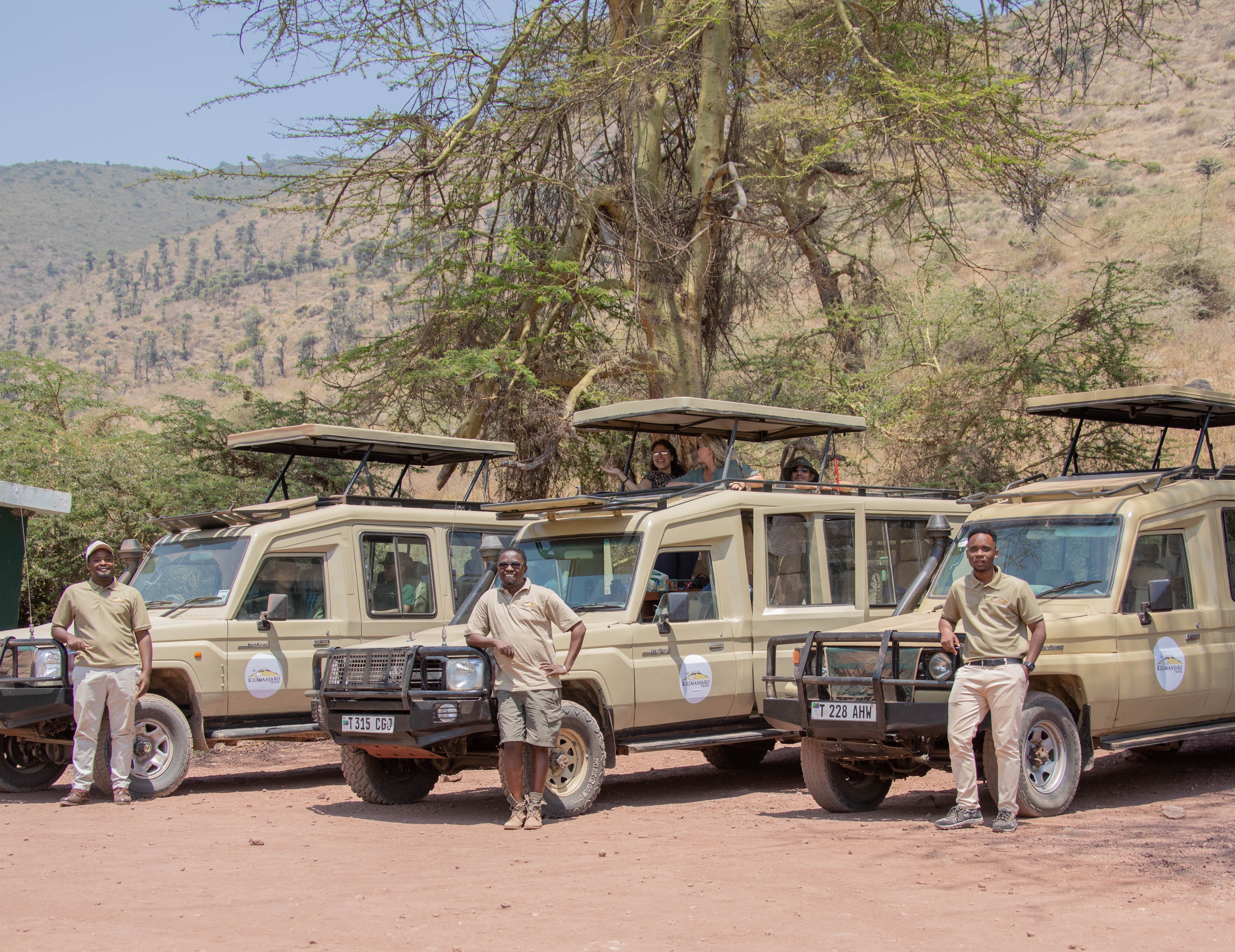 Kilimanjaro Travel safari team and vehicle